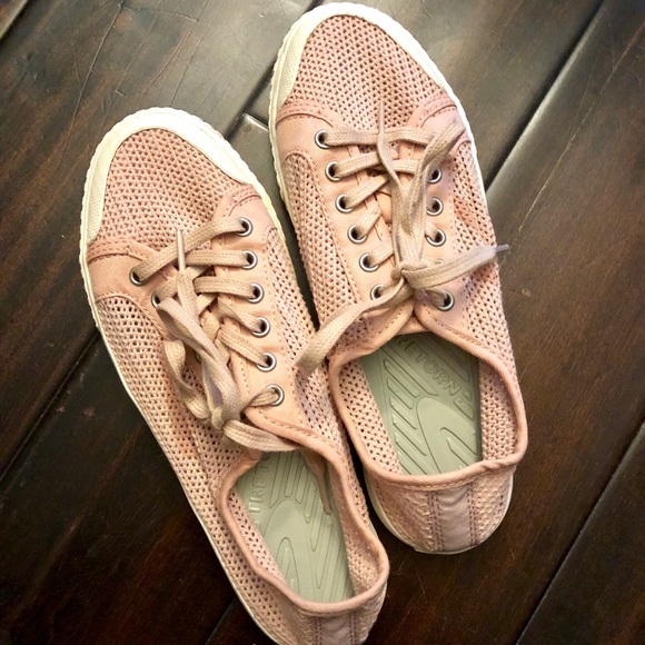 Tretorn Tournament Net Mesh Sneakers - Picture 7 of 8